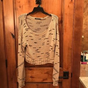 Trouve medium cropped cable knit sweater